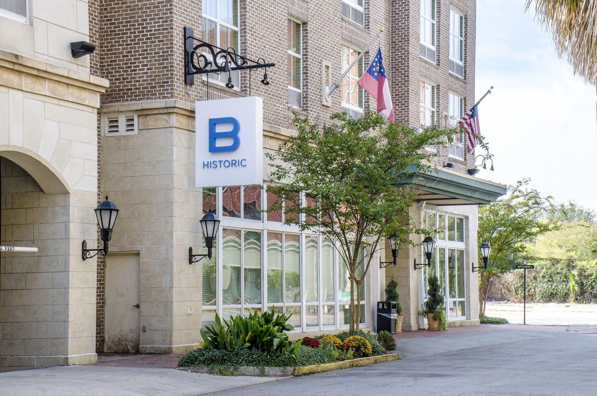 Tryp By Wyndham Savannah Exterior photo