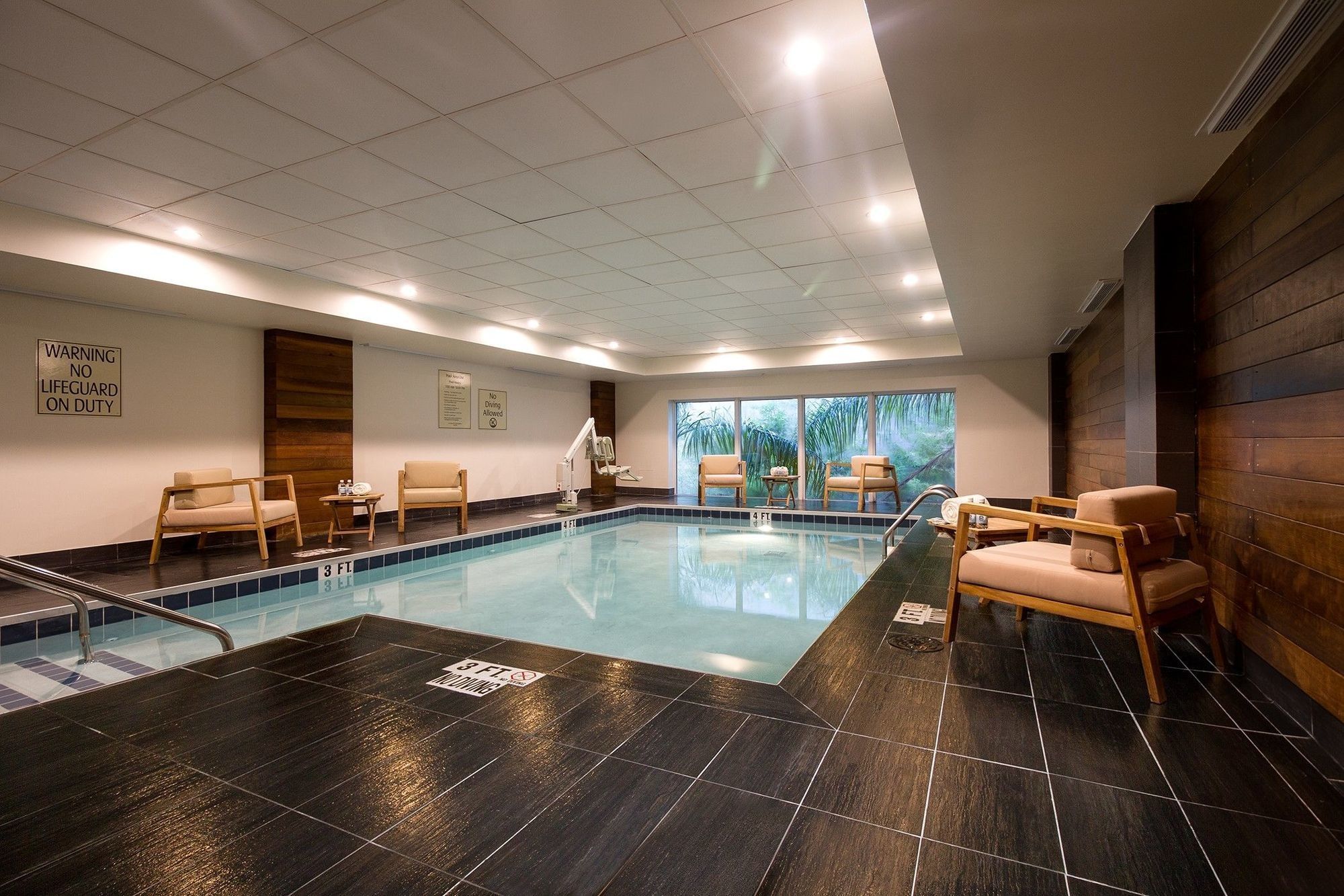 Tryp By Wyndham Savannah Exterior photo